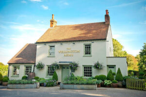 Five historic places in Hampshire " The Wellington Arms"
