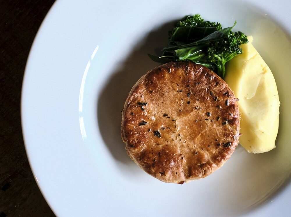 lunch specials for all tiers landscape lunch specials for all tiers landscape at The Wellington Arms Basingstoke Road, Stratfield Turgis ,Hampshire RG27 0AS